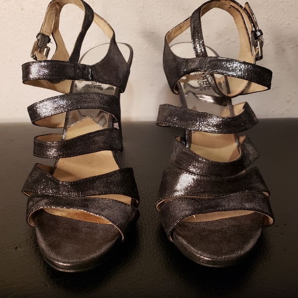 Michael Kors Strappy Pumps - Picture 3 of 6